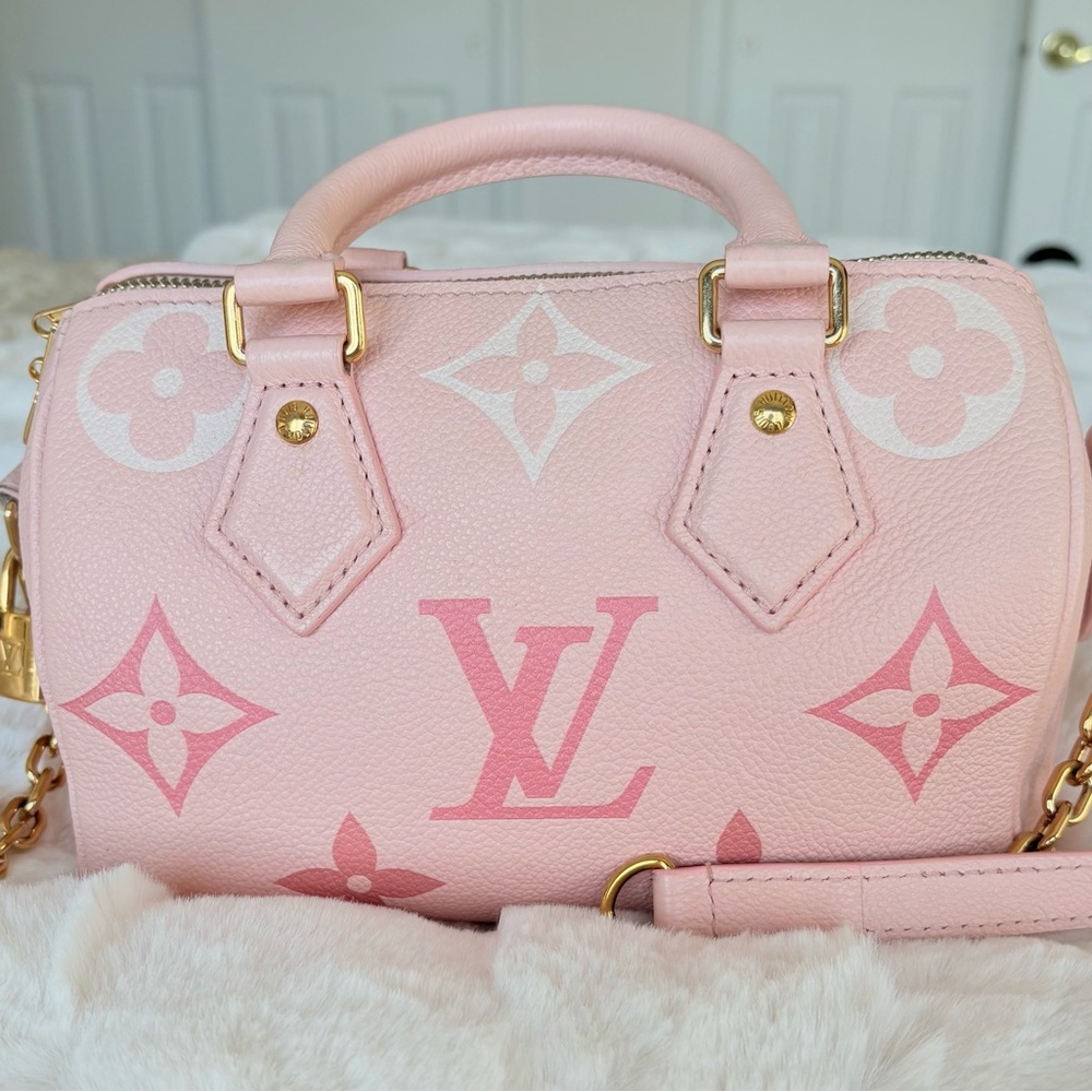 Authentic (Retired) Louis Vuitton Pink Speedy 20 Monogram Bag - Picture 12 of 13